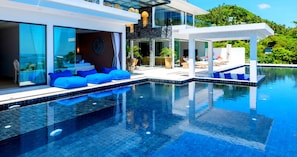 Luxury-Villa | Terrasse/Patio
