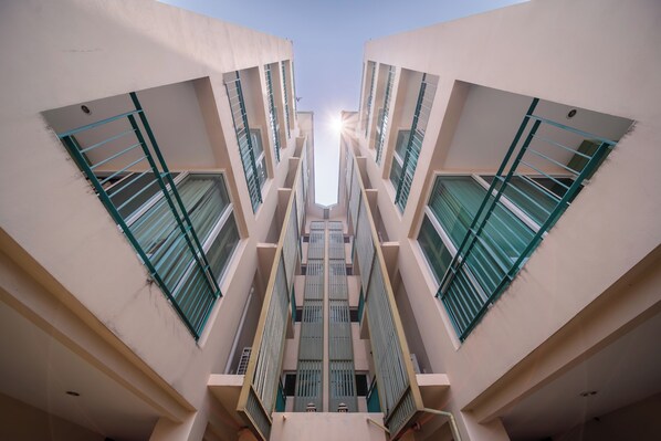 Exterior - Shamrock Hotel Pattaya (Pattaya)