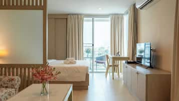 Deluxe-Zimmer | 1 Schlafzimmer, Zimmersafe, Schreibtisch, Verdunkelungsvorhänge