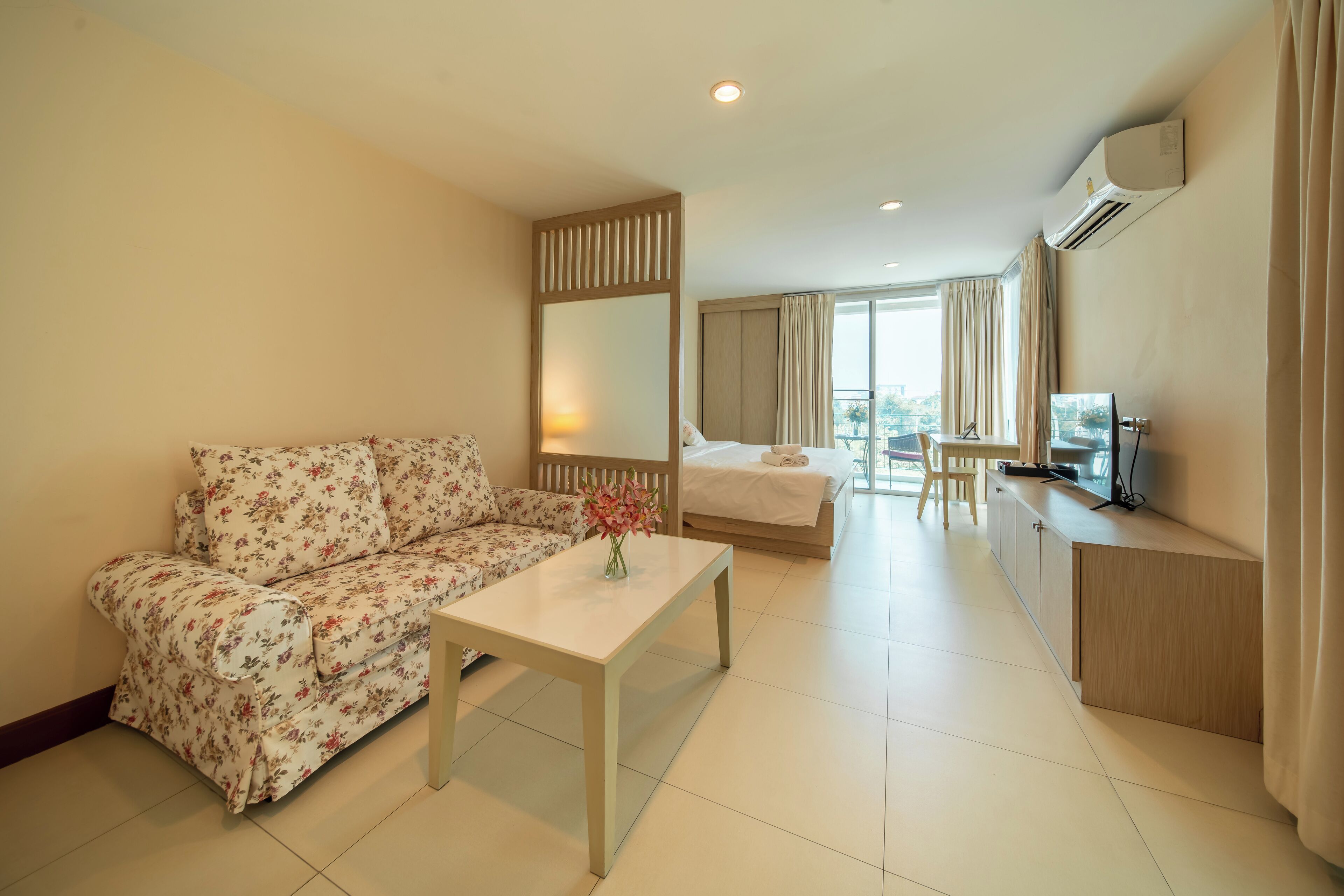 Photo - Shamrock Hotel Pattaya