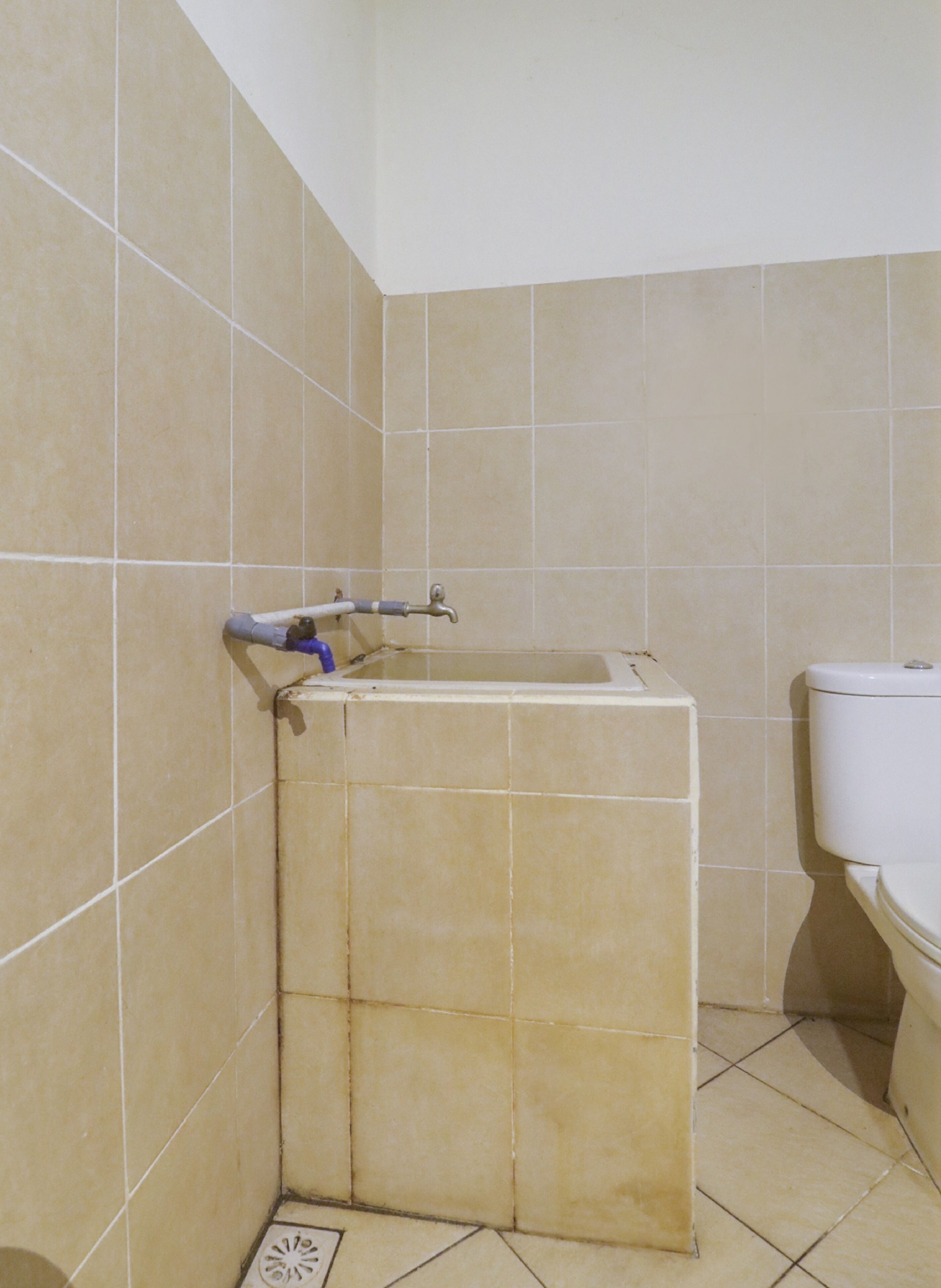 Standard Double Room | Bathroom | Shower, soap, shampoo