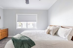 3 bedrooms, travel crib, free WiFi, bed sheets - 3 bdr in Ardmore OK, Perfect for Families! 20 mins to lake (Ardmore)