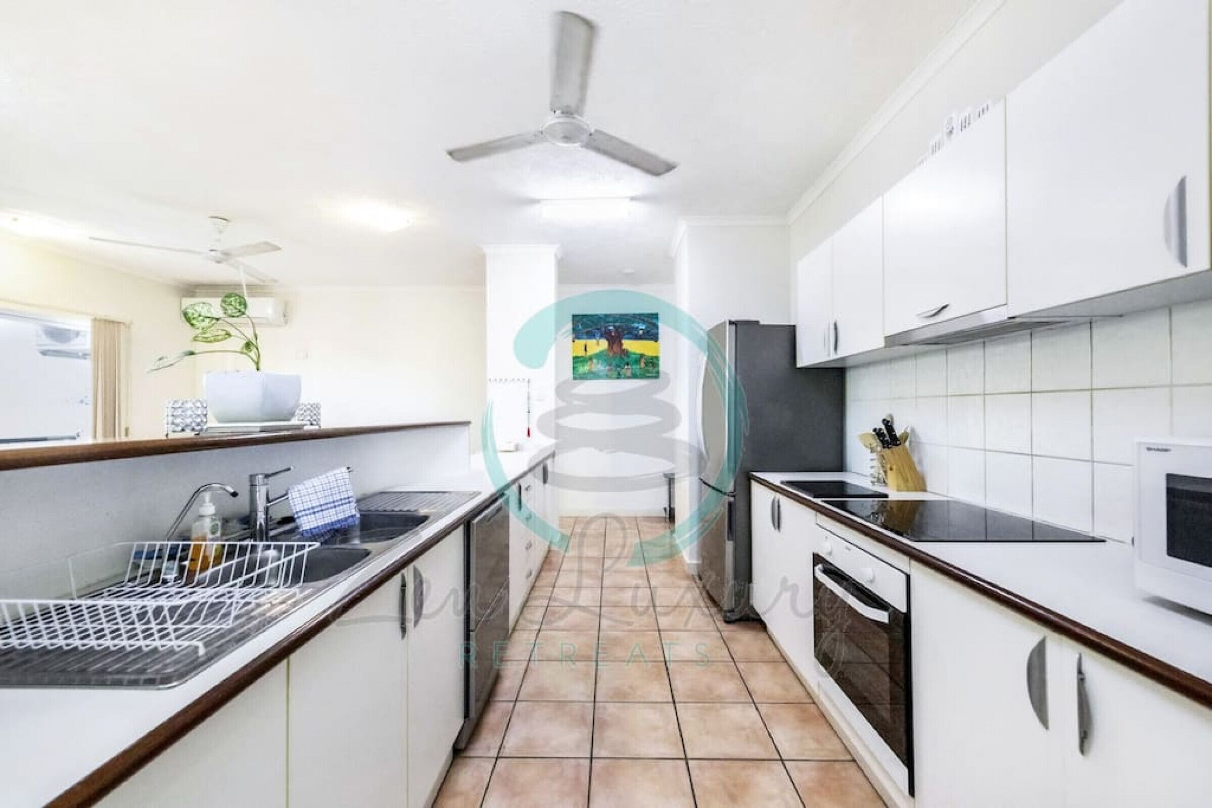 Kondominium Eksklusif | Dapur pribadi | Lemari es, microwave, oven, dan kompor