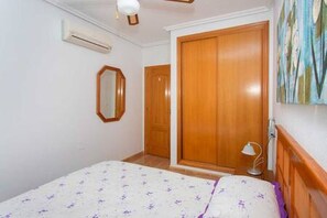 3 dormitorios, tabla de planchar con plancha, wifi y ropa de cama