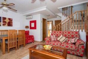 TV - CH Isamar Park Doña Pepa (Ciudad Quesada) (Ciudad Quesada)