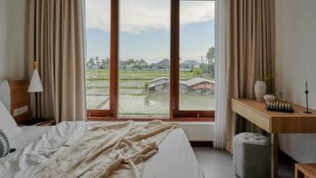 3 Schlafzimmer, Schreibtisch, Bügeleisen/Bügelbrett, WLAN