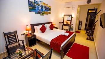 Deluxe Double Room, 1 King Bed | Egyptian cotton sheets, premium bedding, pillowtop beds