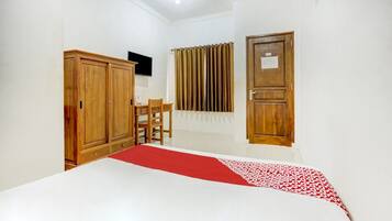 مساحة عمل للكمبيوتر المحمول وواي فاي مجانًا وملاءات أسرّة