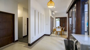 高級別墅 | 私人廚房 | 雪櫃、微波爐、爐具、咖啡機/沖茶器