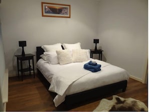 Bügeleisen/Bügelbrett, kostenloses WLAN