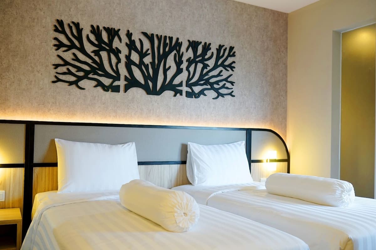 Chambre Deluxe avec lits jumeaux | 1 chambre, bureau, chambres insonorisées, Wi-Fi gratuit