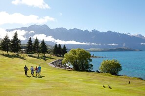 Golf - Queenstown Mountain and Lake View Retreat FreeWifi (Queenstown)