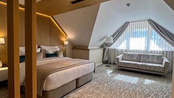 Premium bedding, minibar, in-room safe, desk