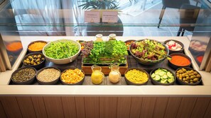 Free daily buffet breakfast