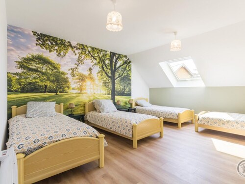 Maison spacieuse avec piscine chauffée et animaux acceptés