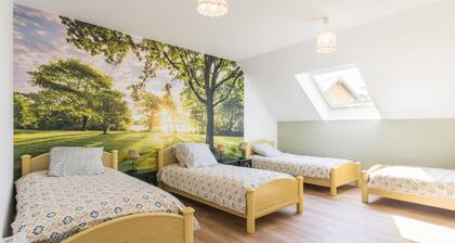 Maison spacieuse avec piscine chauffée et animaux acceptés