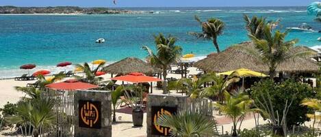 Sun-loungers, beach towels