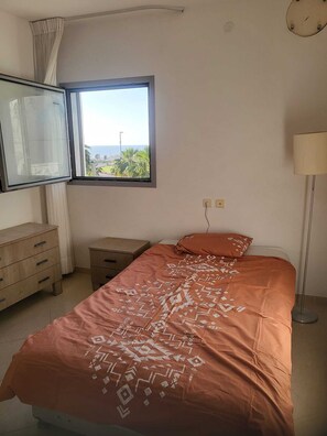 3 habitaciones y ropa de cama 