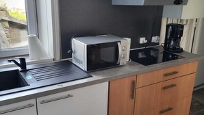Uklassifisert bilde, 4 av 6, knapp