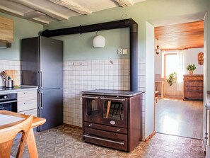 Køleskab, ovn, kogeplade, opvaskemaskine