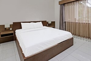 Deluxe Double Room - OYO 91696 Kimara Homestay & Resto (Janapria)