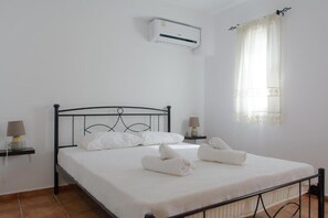 1 bedroom, WiFi, bed sheets