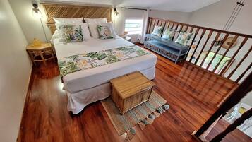 1 chambre, bureau, fer et planche Ă repasser, lit parapluie