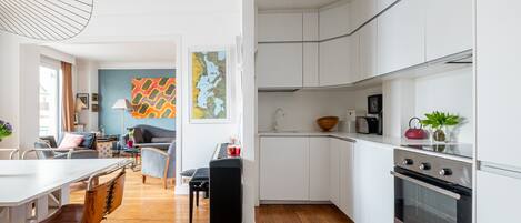 Fridge, microwave, oven, dishwasher