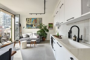 Leilighet | Eget kjøkken | Kjøleskap, ovn, kokeplater og espressomaskin