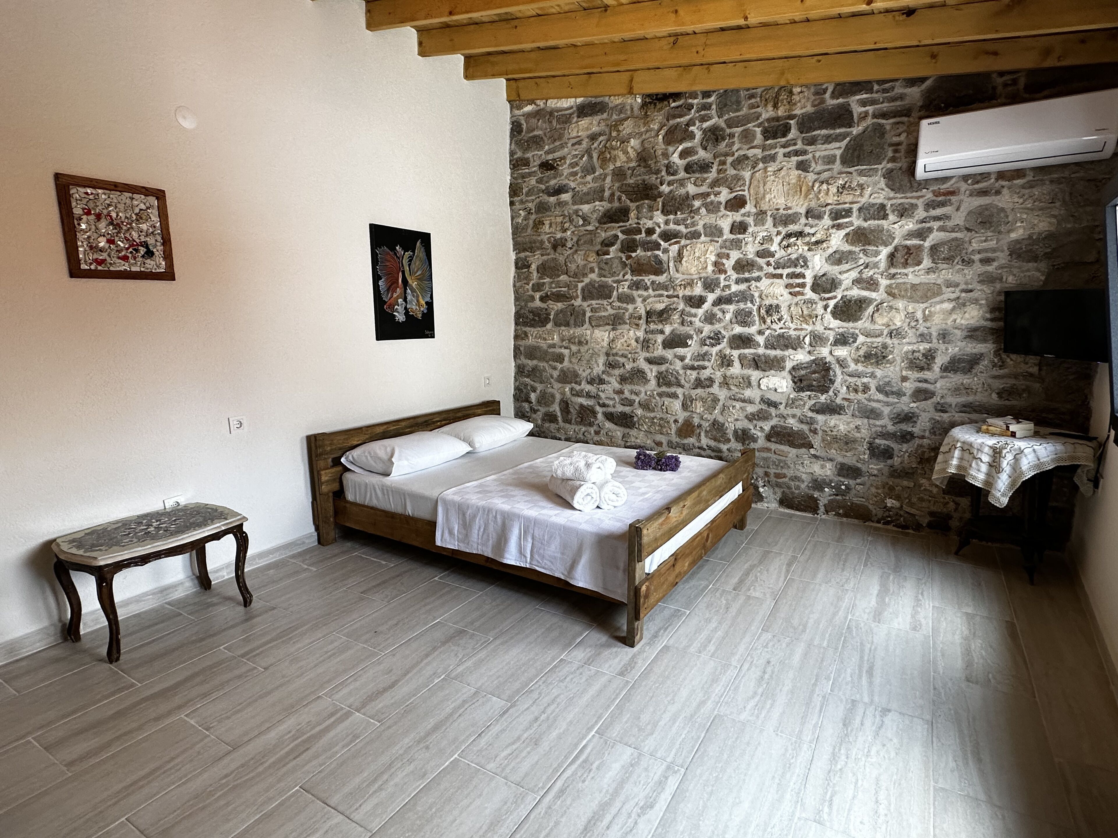 1 bedroom, premium bedding, bed sheets