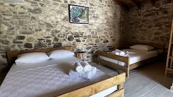 Comfort Room | 1 bedroom, premium bedding, bed sheets