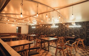 Restaurant - Night in Paradise (Rishikesh)