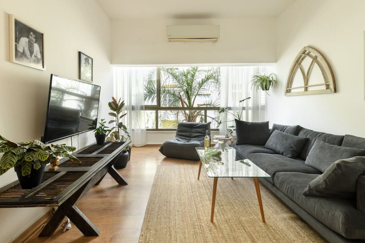 Apartment | Front of property