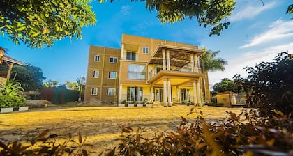 Hotel Royal Nest - Entebbe