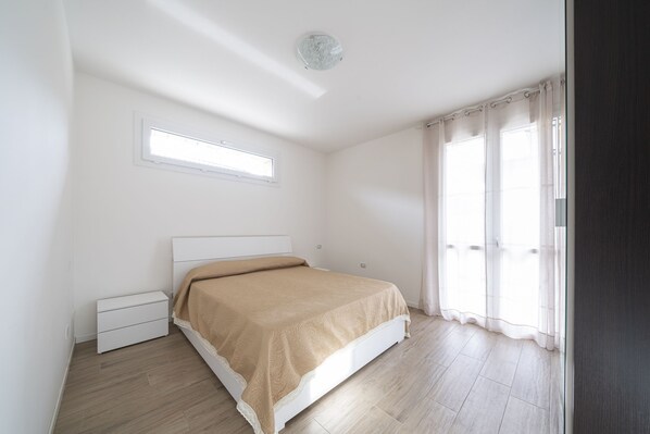 2 Schlafzimmer, Bügeleisen/Bügelbrett, Reisekinderbett, WLAN