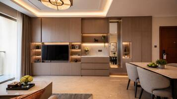Luxury Family Two - Bedroom suite with Expansive Living Area and Kitchen | Soundproofing, free WiFi, bed sheets