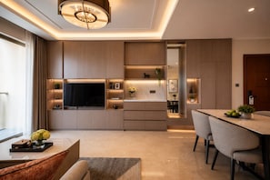 Luxury Family Two - Bedroom suite with Expansive Living Area and Kitchen | Soundproofing, free WiFi, bed sheets