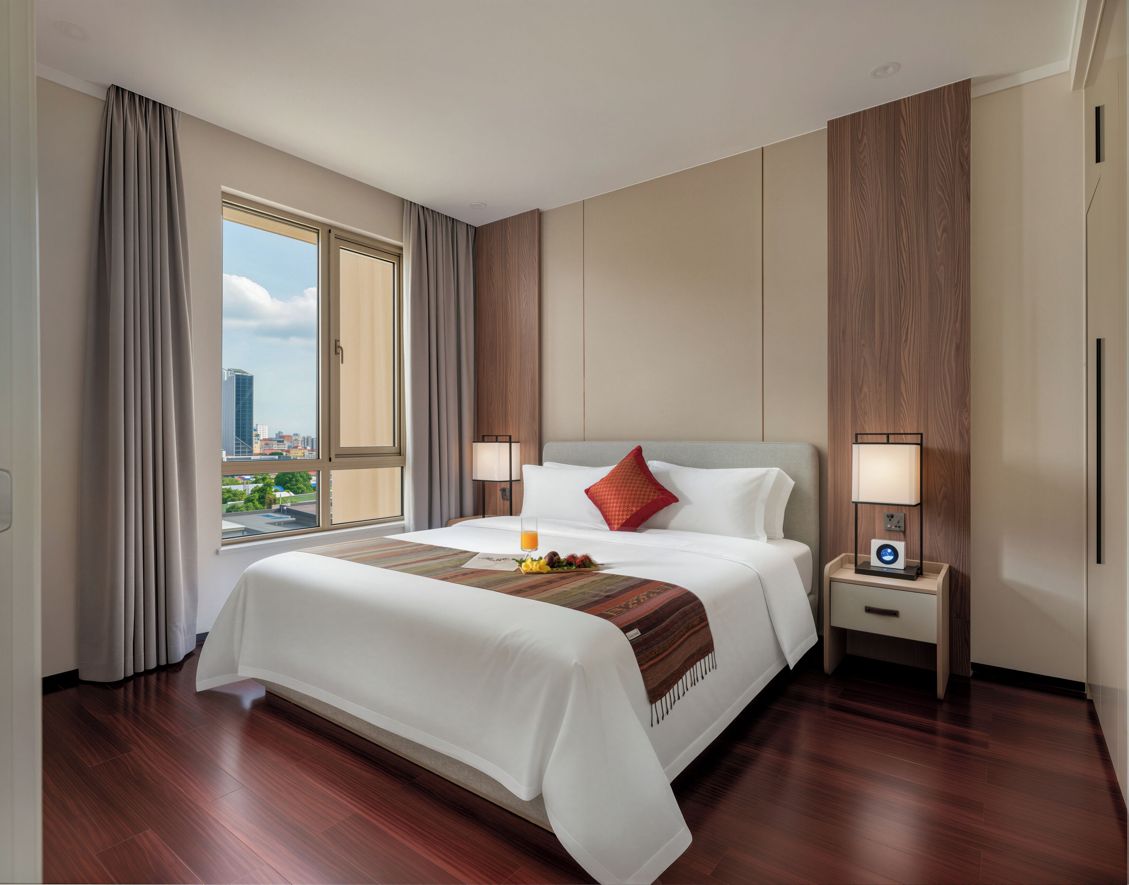 Superior Spacious One- Bedroom Suite with Kitchen | Soundproofing, free WiFi, bed sheets