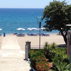 Vista para praia/oceano