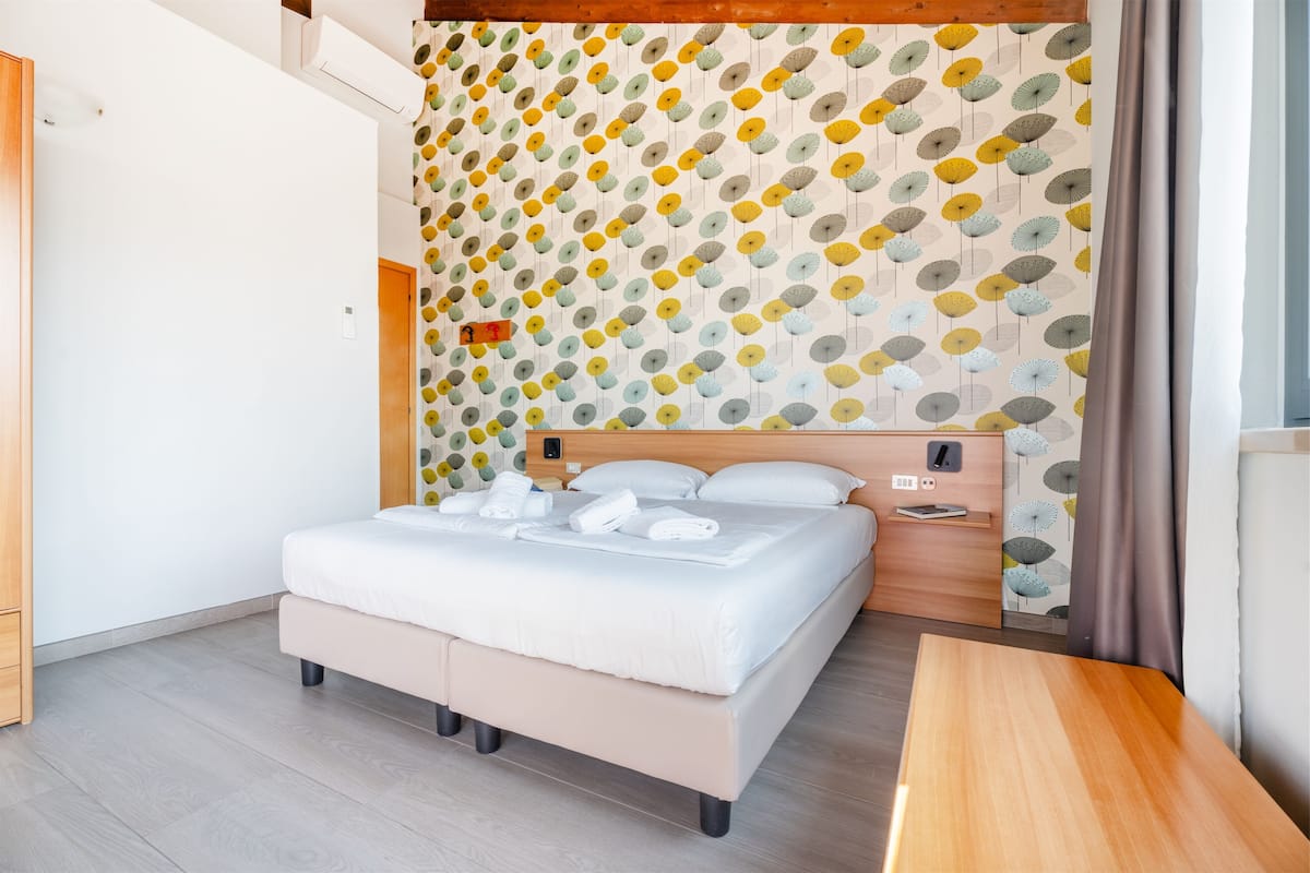 Elite Double or Twin Room, Lake View
