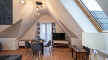 Espace de travail pour ordinateur portable, fer et planche Ă repasser