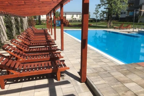 Swimming pool (1)
