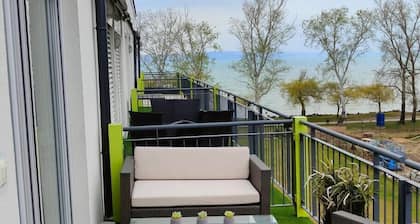 LB - Ezüst Panoráma Lovely 1 bedroom condo on the beach