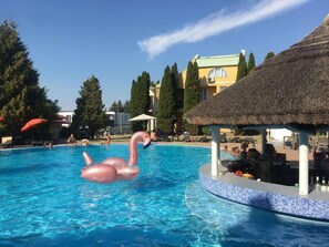 Pool - LB - A104 Apartman Siófok (Siófok)