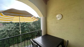 Outdoor dining - LB - A104 Apartman Siófok (Siófok)