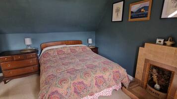 1 Schlafzimmer, Reisekinderbett, kostenloses WLAN, Bettwäsche