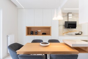 Luxury Apartment | In-room dining