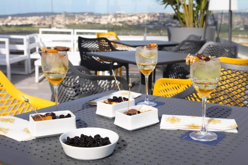 Golden Tulip Opera Alger