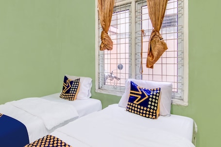 Economy Twin Room | Bed sheets