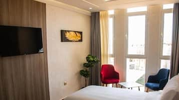 Minibar, safe på rommet, blendingsgardiner og lydisolert